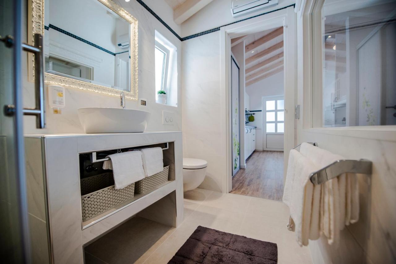 Villa Kos Rovinj Apartments Ngoại thất bức ảnh