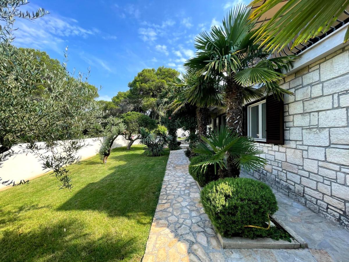Villa Kos Rovinj Apartments Ngoại thất bức ảnh